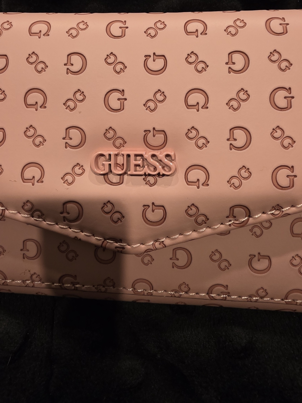 GUESS Pink Logo-Print Envelope Wallet - Picture 4 of 4
